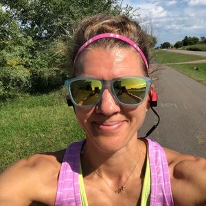 Meet your Posher, Melissa